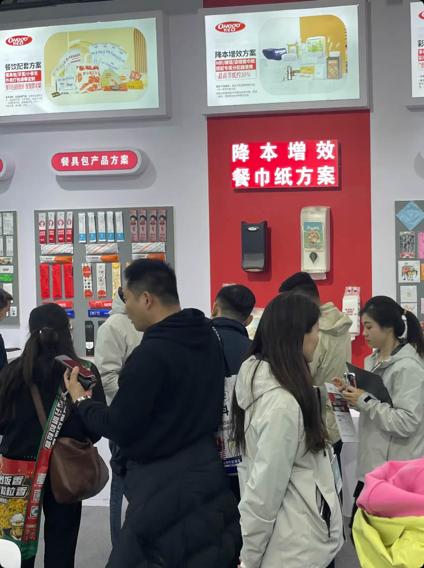 现场直击｜开展首日万戈展台获赞无数